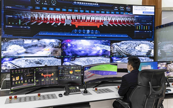 晋矿智造研：山西智能管控平台如何让煤矿更安全高效，告别传统风险与低效