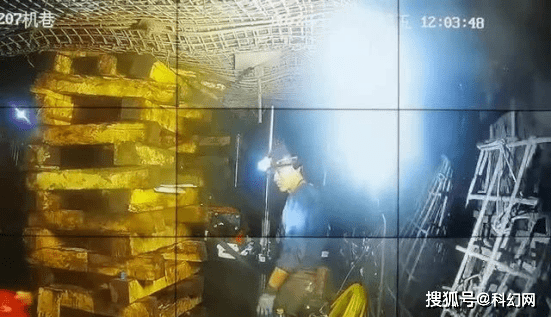 矿山知识库：井下智能救生舱 - 守护矿工生命的科技方舟与应急指南