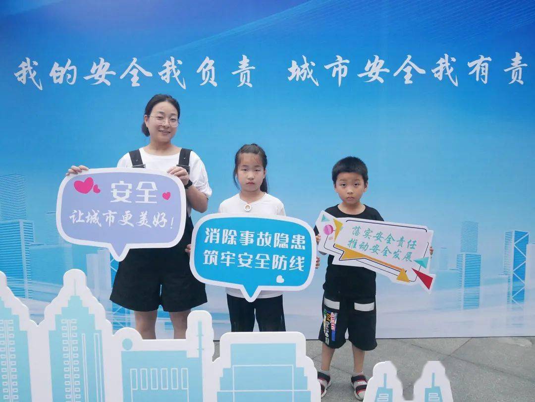 矿山知识库：条带开采技术详解 - 安全高效控制地表沉陷，保护地面建筑与生态环境