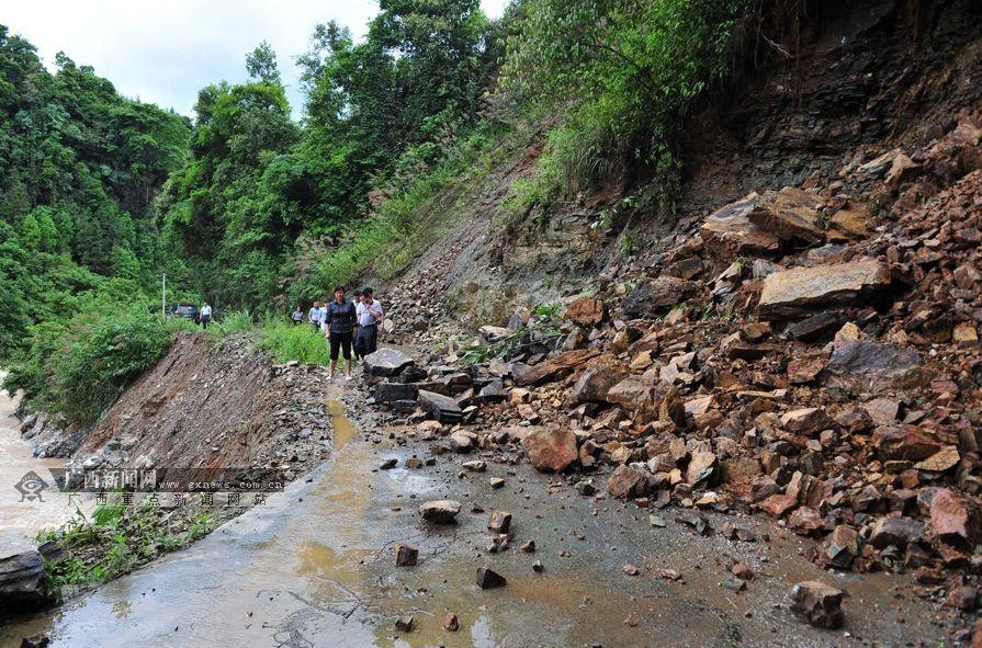 地质数字技术：隐患点标注 - 智能识别地质灾害，守护生命财产安全